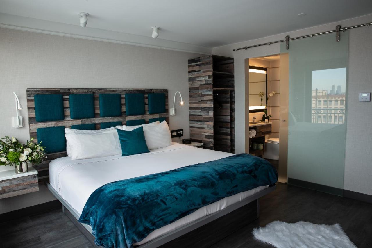 Signatur Collection Deluxe med kingsize-seng, terrasse og Manhattan-udsigt